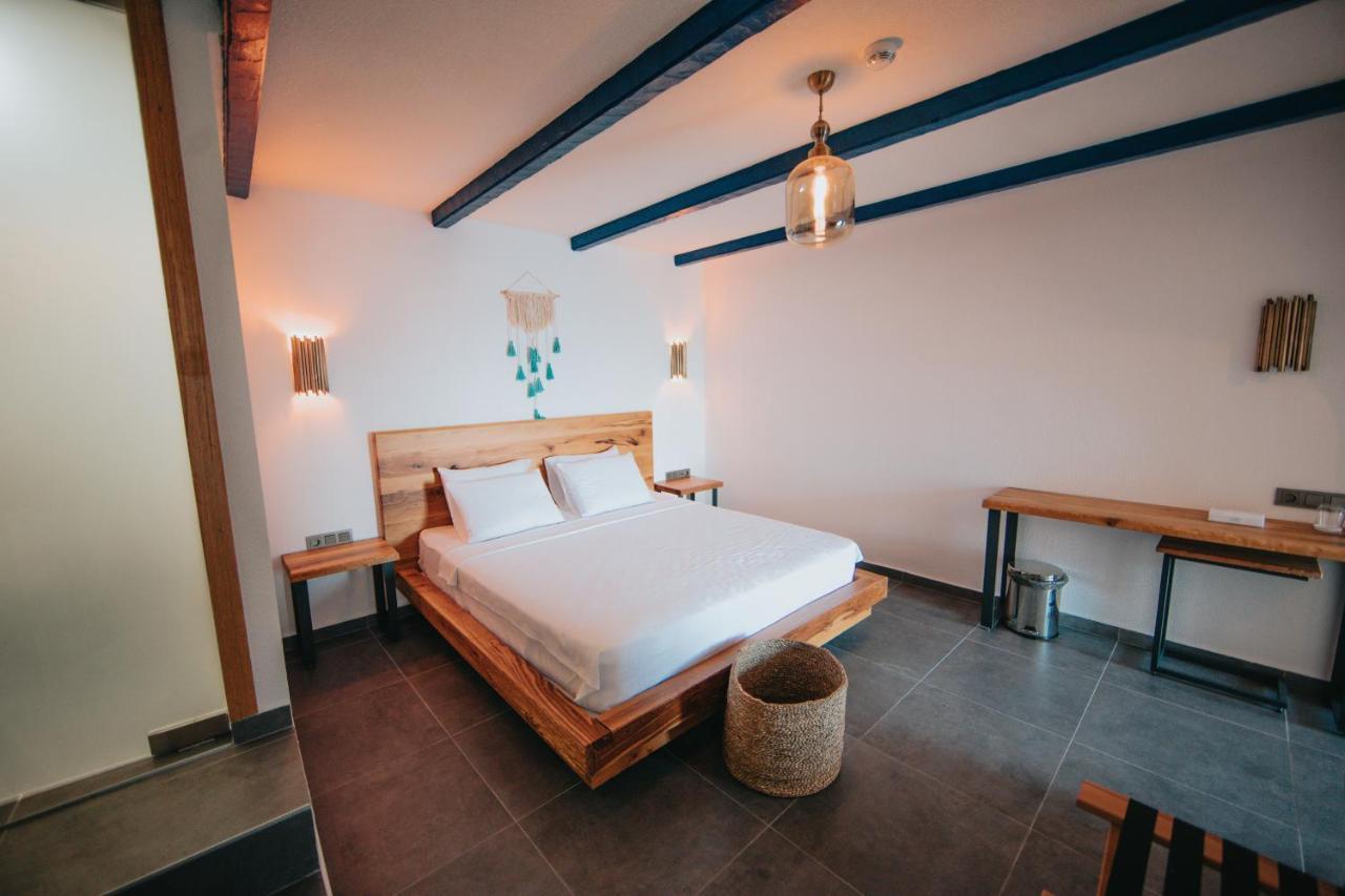 Bueyuekada Loc'Ada Hotel Adalar Bagian luar foto