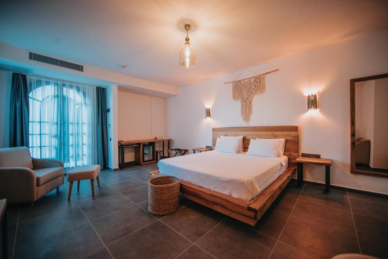 Bueyuekada Loc'Ada Hotel Adalar Bagian luar foto