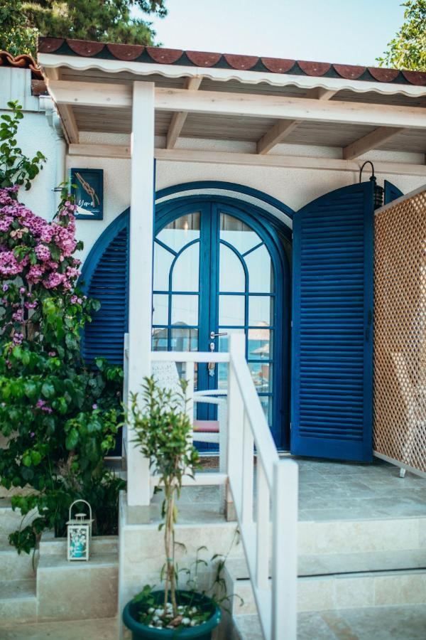 Bueyuekada Loc'Ada Hotel Adalar Bagian luar foto