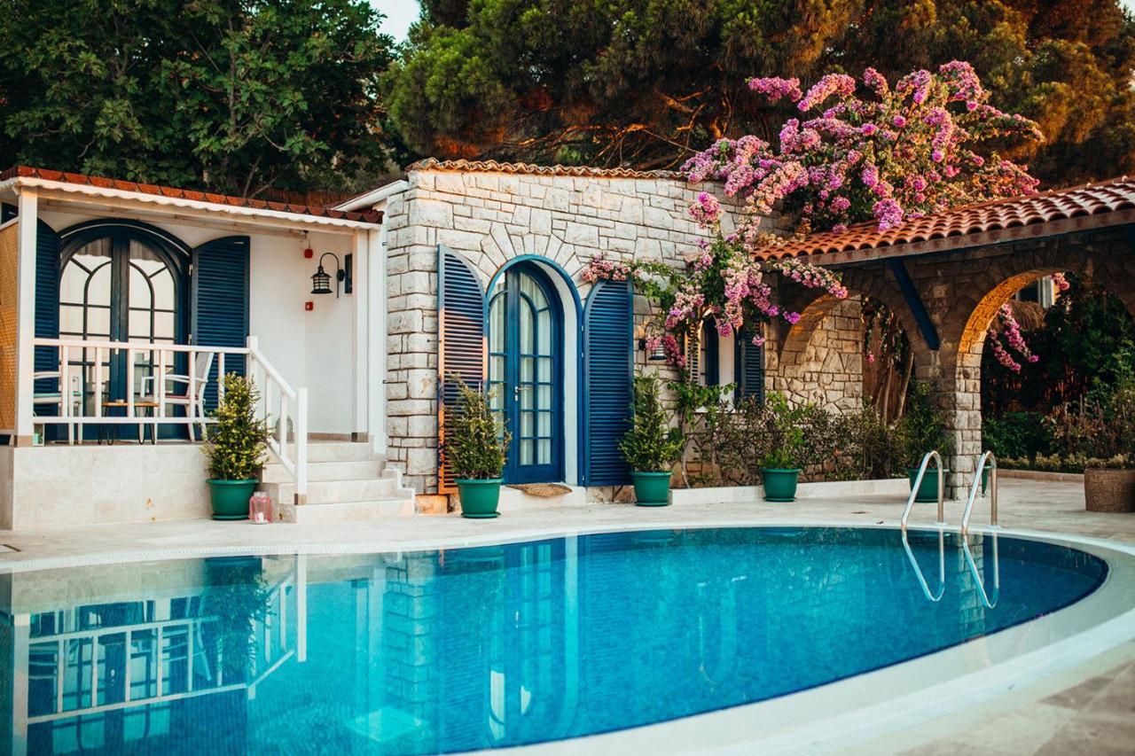 Bueyuekada Loc'Ada Hotel Adalar Bagian luar foto