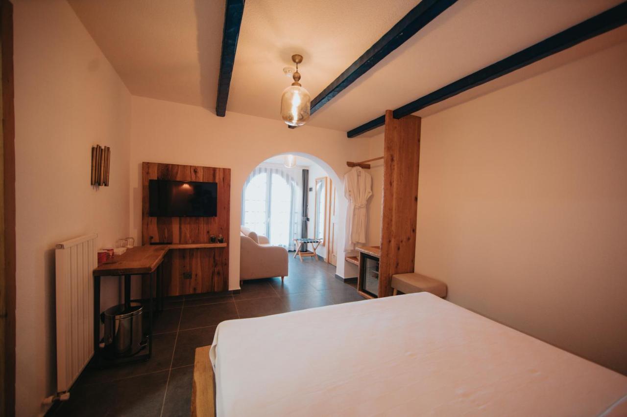 Bueyuekada Loc'Ada Hotel Adalar Bagian luar foto
