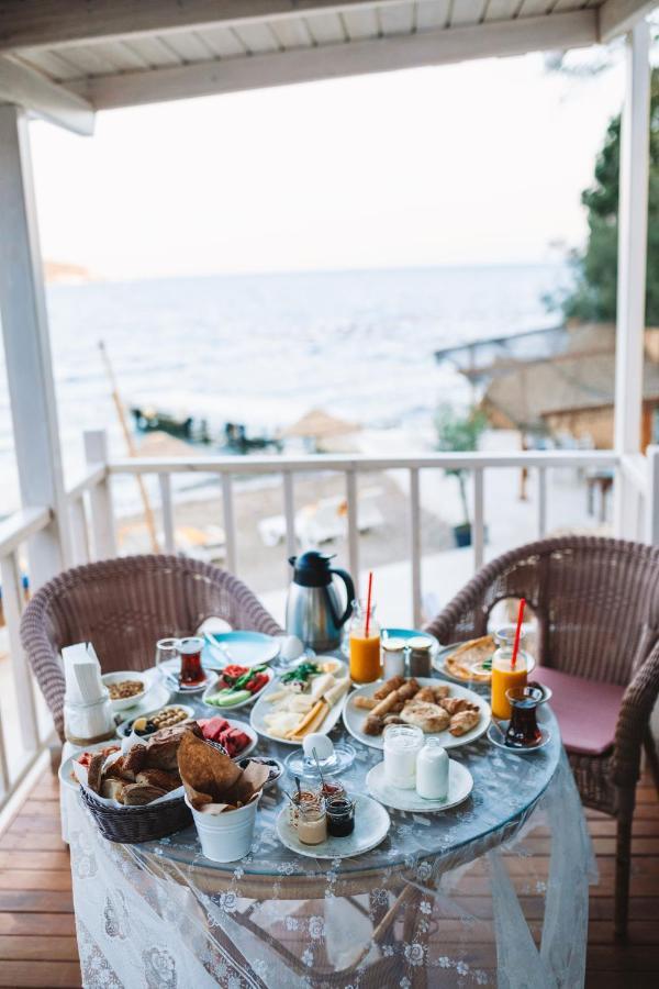 Bueyuekada Loc'Ada Hotel Adalar Bagian luar foto