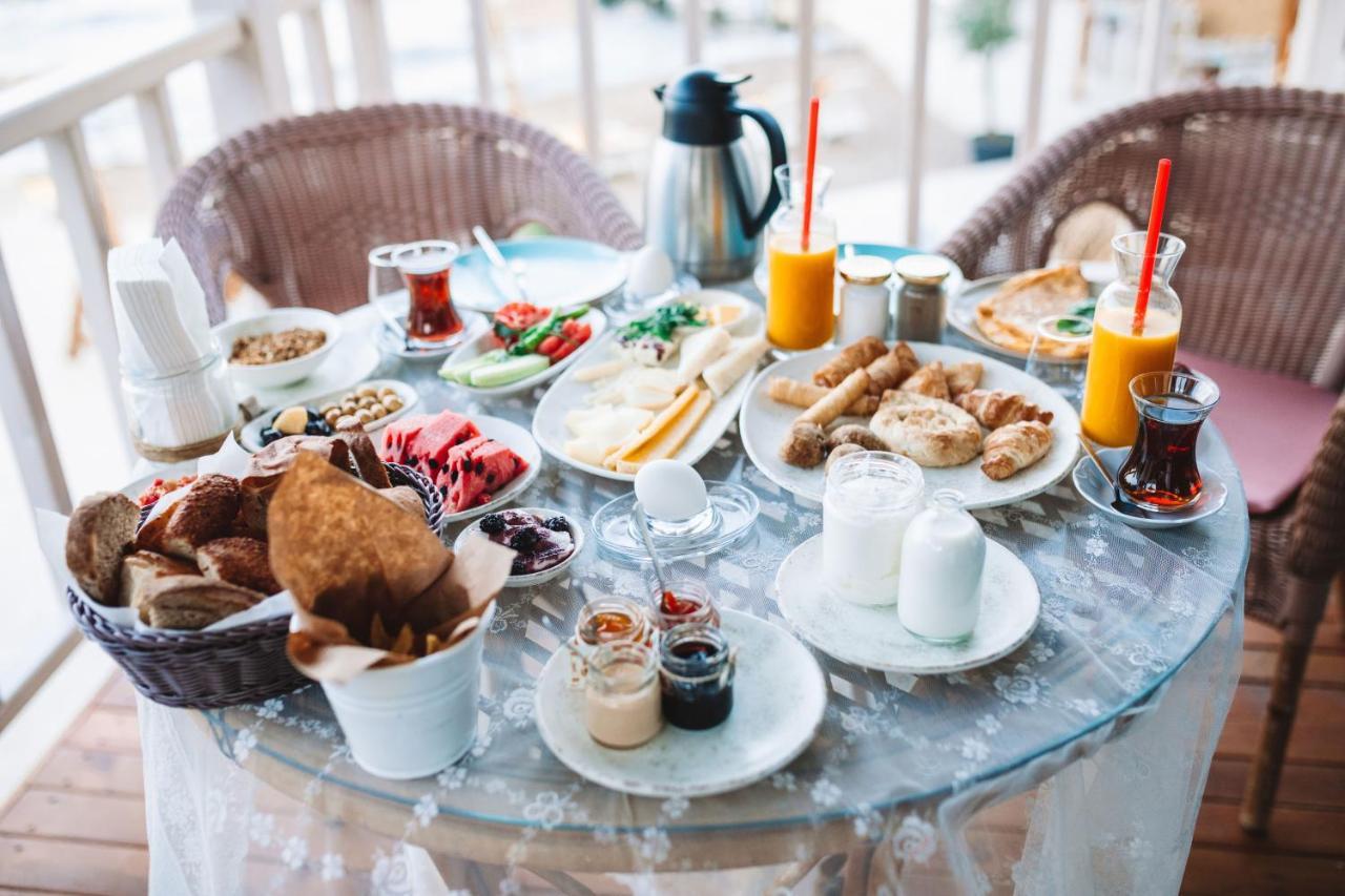 Bueyuekada Loc'Ada Hotel Adalar Bagian luar foto