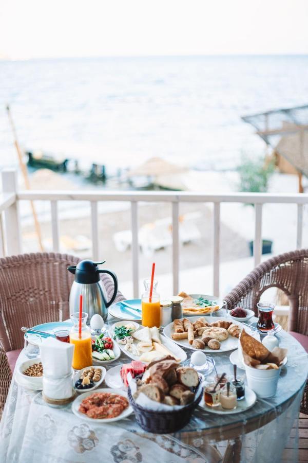 Bueyuekada Loc'Ada Hotel Adalar Bagian luar foto